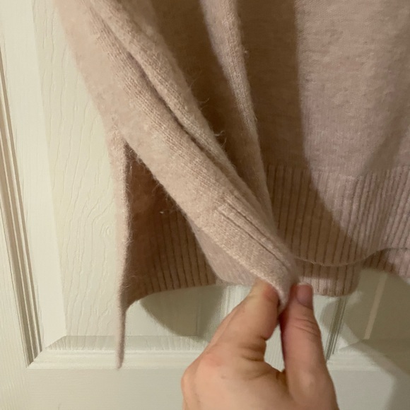 Express Tunic Sweater Top 💕 - Picture 2 of 5